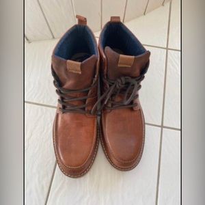 Leather boots for man